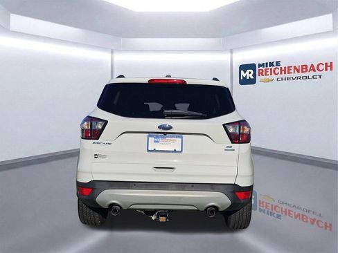 Used 2017 Ford Escape SE w/ Equipment Group 201A FWD image 5