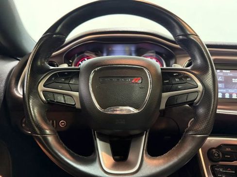 Used 2019 Dodge Challenger GT RWD image 15