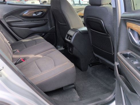 Used 2020 GMC Terrain SLE w/ Driver Convenience Package image 18