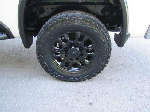 Used 2022 Chevrolet Silverado 2500 LT w/ Fleet Comfort Package AWD/4WD image 31