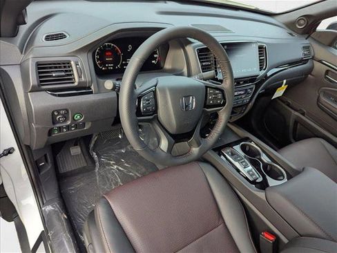New 2025 Honda Ridgeline Black Edition image 14