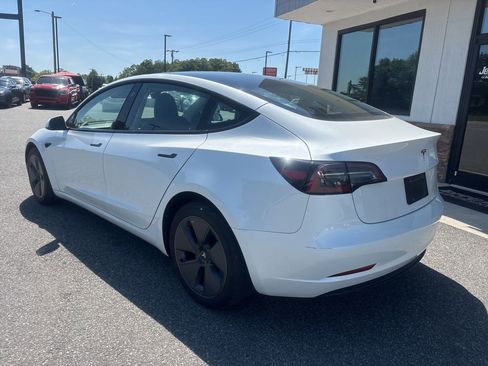 Used 2023 Tesla Model 3 Standard Range RWD image 5