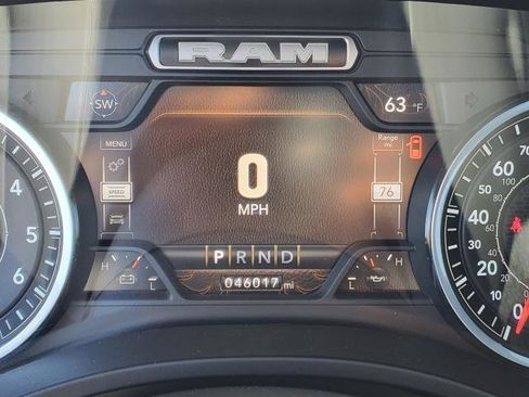 Used 2023 RAM 1500 Laramie AWD/4WD image 12