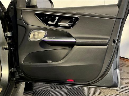 Used 2023 Mercedes-Benz GLC 300 4MATIC image 23