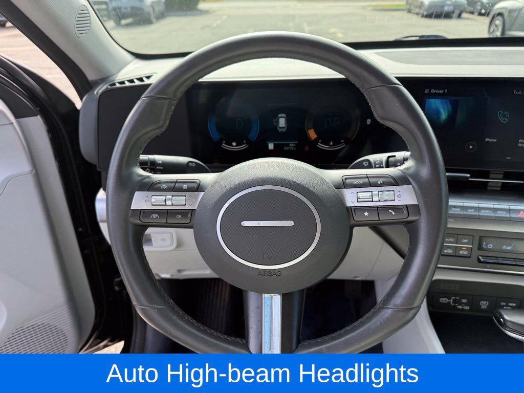 Used 2025 Hyundai Kona SEL AWD/4WD image 12