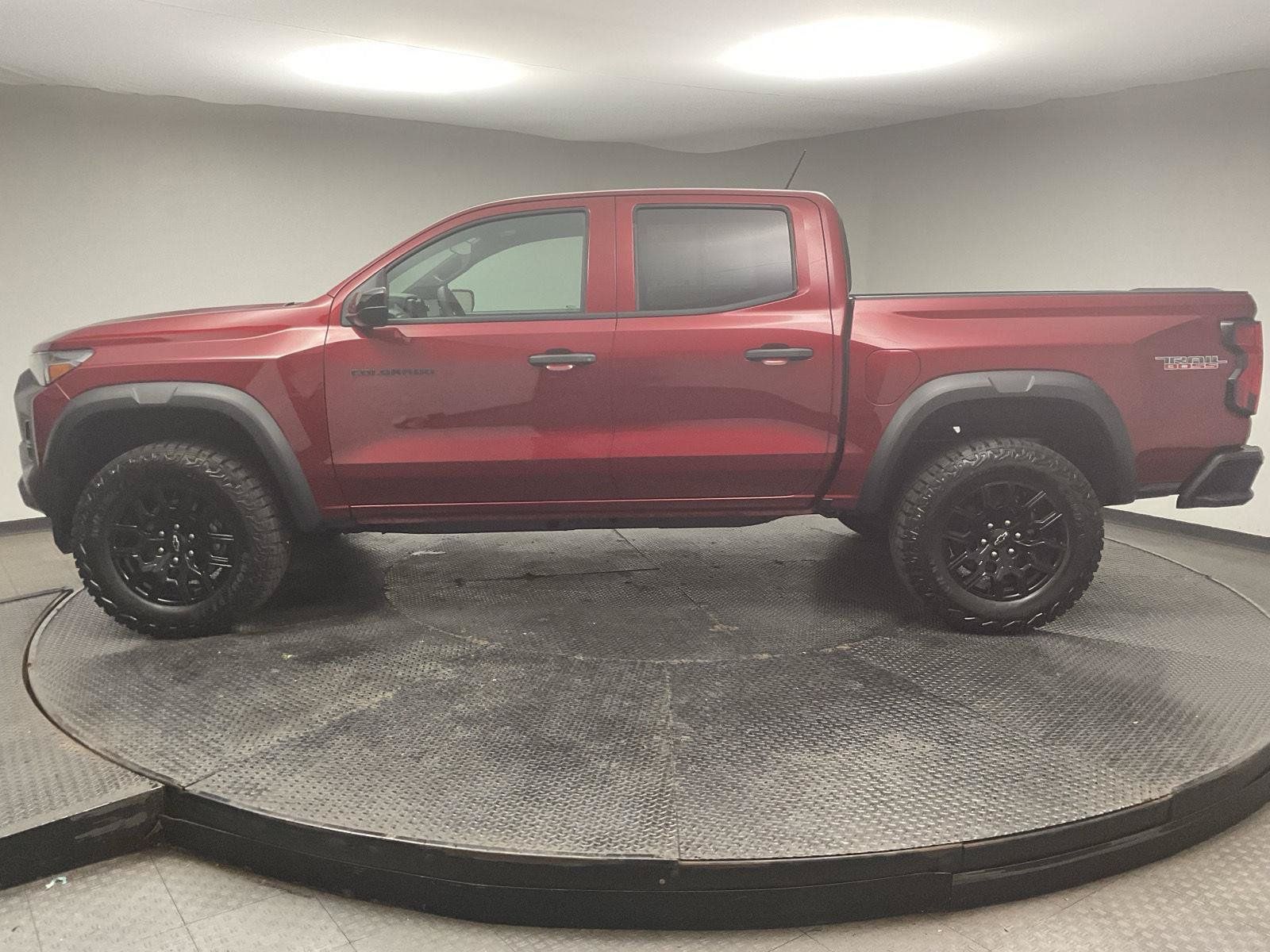 Used 2026 Chevrolet Colorado Trail Boss AWD/4WD image 4