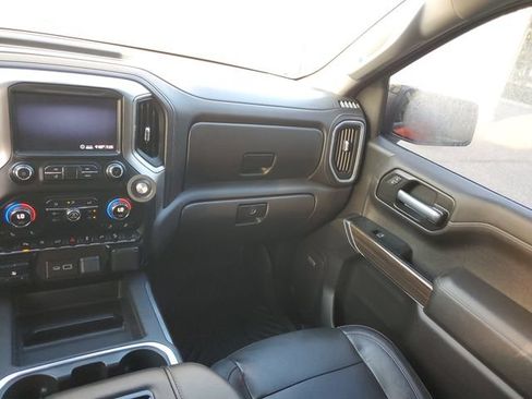 Used 2020 Chevrolet Silverado 1500 LT Trail Boss AWD/4WD image 16