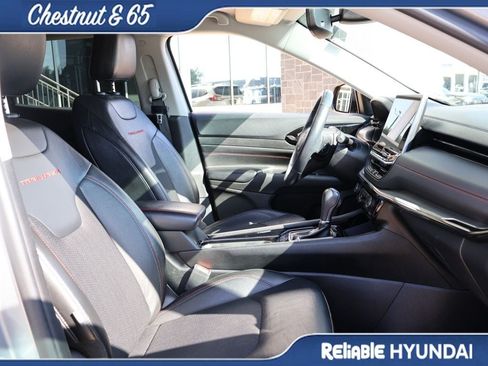 Used 2022 Jeep Compass Trailhawk w/ Trailhawk Convenience Group AWD/4WD image 10