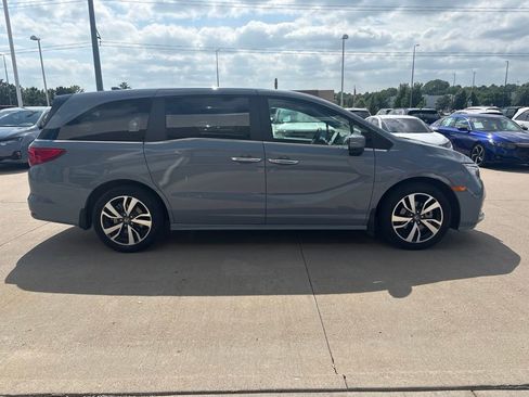 Used 2024 Honda Odyssey Touring image 4