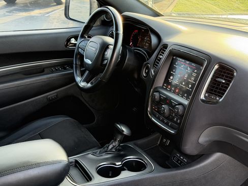 Used 2020 Dodge Durango R/T w/ Blacktop Package RWD image 26