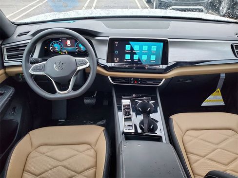 New 2026 Volkswagen Atlas Cross Sport SE image 6