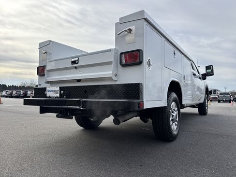 New 2025 GMC Sierra 2500 Pro w/ Convenience Package image 10