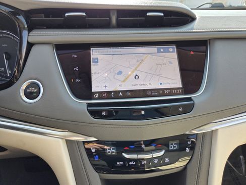 Used 2021 Cadillac XT5 Premium Luxury image 22