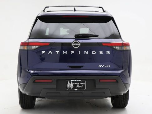 Used 2023 Nissan Pathfinder SV AWD/4WD image 7