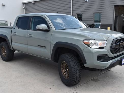 Used 2022 Toyota Tacoma SR5 w/ Trail Edition AWD/4WD image 3