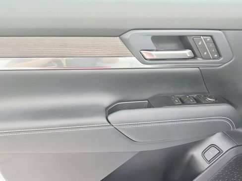 New 2026 GMC Terrain Denali AWD/4WD image 40