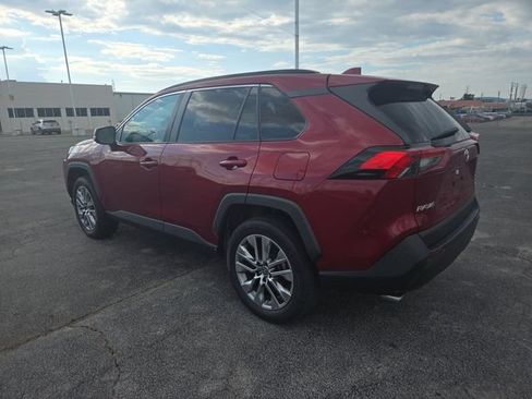 Used 2023 Toyota RAV4 XLE Premium FWD image 6