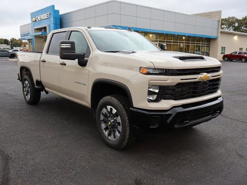 New 2026 Chevrolet Silverado 2500 Custom w/ Custom Value Package image 2