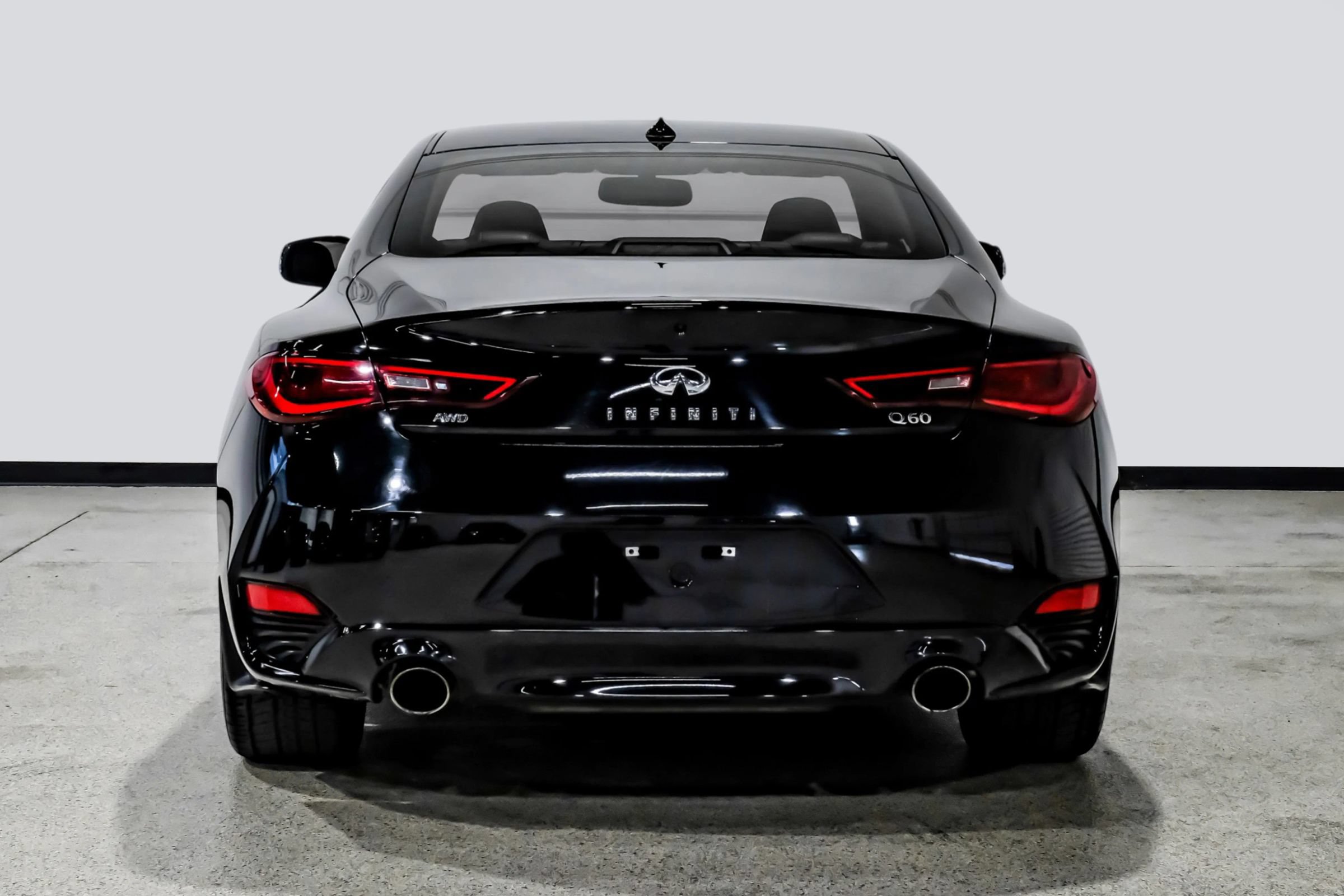 Used 2017 INFINITI Q60 3.0t w/ Premium Plus Package 3.0T AWD/4WD image 7