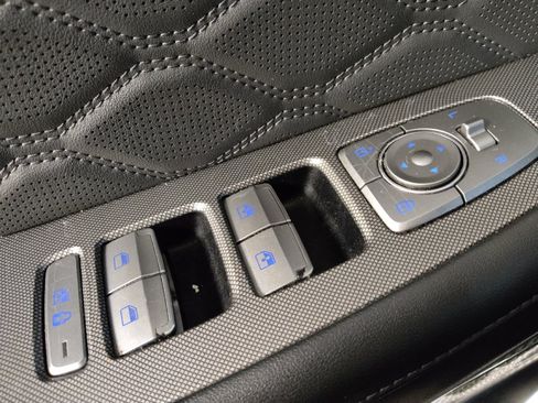 Used 2022 Hyundai Palisade Calligraphy w/ Winter Package FWD image 27