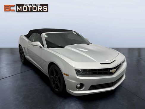 Used 2012 Chevrolet Camaro SS RWD image 8