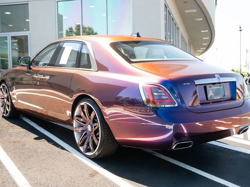 Used 2022 Rolls-Royce Ghost w/ Ghost Package AWD/4WD image 17