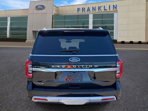 Used 2023 Ford Expedition Platinum AWD/4WD image 6