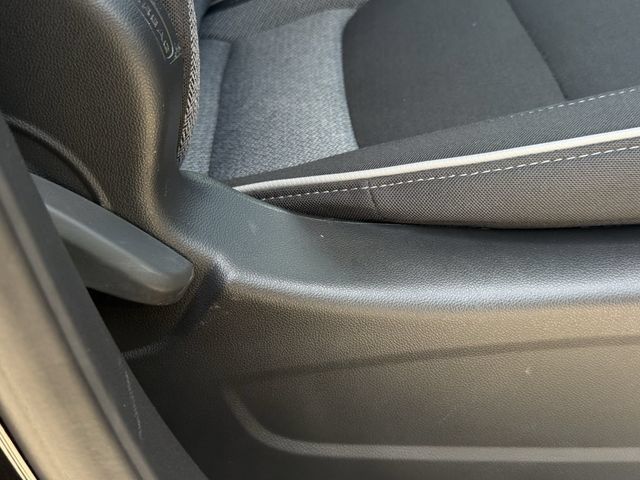 Used 2025 Chevrolet TrailBlazer LT w/ Convenience Package FWD image 31