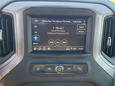 Used 2025 Chevrolet Silverado 1500 Custom image 16