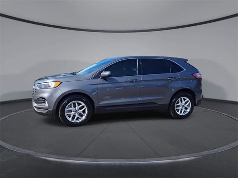 Used 2022 Ford Edge SEL w/ Convenience Package image 4