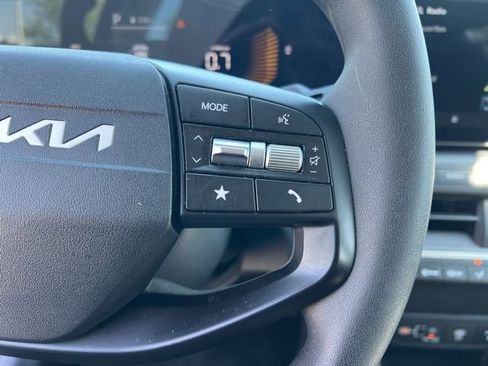 Certified 2025 Kia K4 LXS image 16