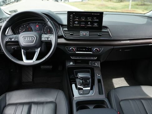 Used 2023 Audi Q5 2.0T Premium w/ Convenience Package AWD/4WD image 24