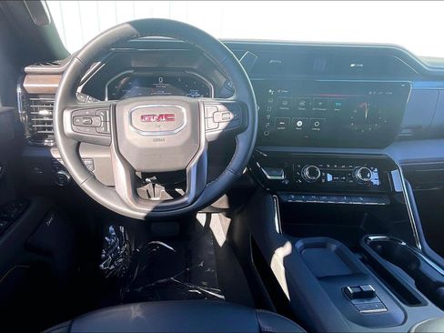 Used 2024 GMC Sierra 2500 AT4 w/ AT4 Premium Plus Package image 6