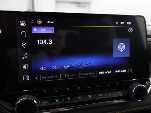 Used 2023 Chevrolet Colorado ZR2 w/ ZR2 Convenience Package III AWD/4WD image 11