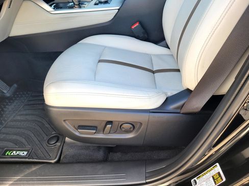 Certified 2024 MAZDA CX-90 Plug-In Hybrid w/ Premium Plus AWD/4WD image 23