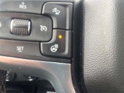 Used 2023 Chevrolet Silverado 1500 LT w/ Convenience Package II image 43