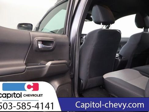 Used 2023 Toyota Tacoma TRD Sport w/ Black Out Package (TMS) image 27