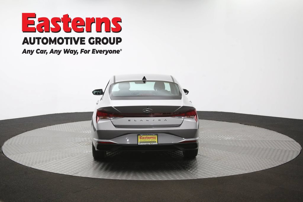 Used 2023 Hyundai Elantra SEL w/ Convenience Package FWD image 32