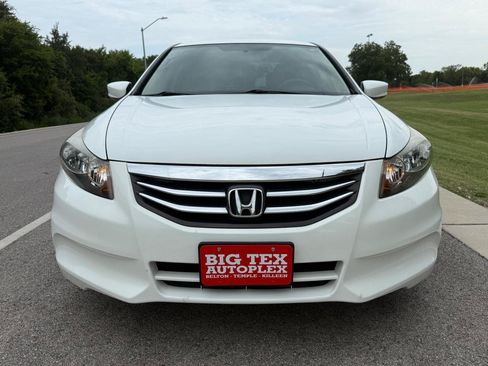 Used 2012 Honda Accord LX image 3