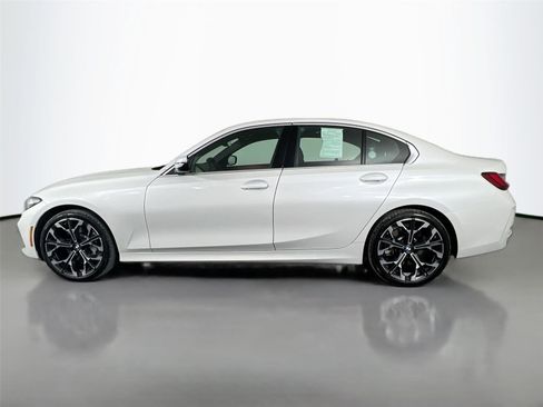 Used 2025 BMW 330i xDrive Sedan w/ Convenience Package AWD/4WD image 3