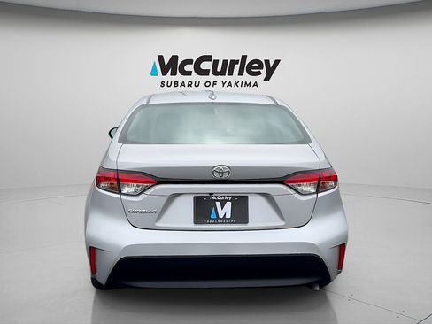 Used 2024 Toyota Corolla LE FWD image 5