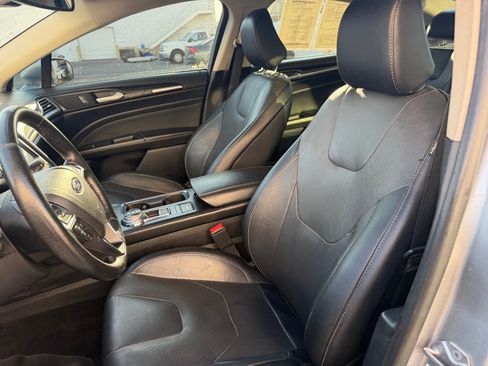 Used 2020 Ford Fusion Titanium FWD image 15