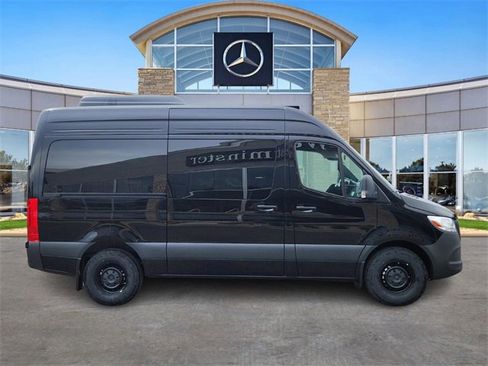 New 2025 Mercedes-Benz Sprinter 2500 image 5