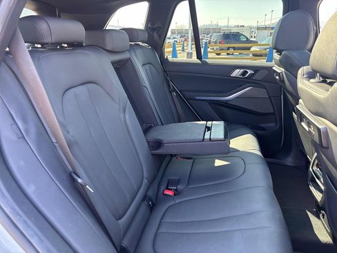 Used 2019 BMW X5 xDrive40i w/ Premium Package 2 image 32