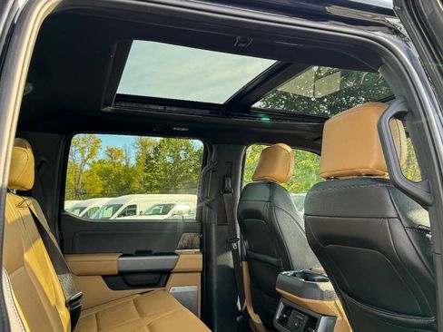 Used 2023 Ford F250 Lariat w/ Tremor Off-Road Package image 14