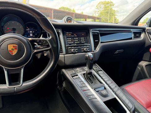 Used 2016 Porsche Macan S AWD/4WD image 32