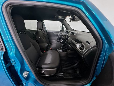 Used 2021 Jeep Renegade Latitude image 30