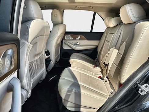 Used 2021 Mercedes-Benz GLE 350 4MATIC w/ 3rd Row Seat Package image 12
