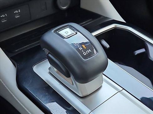 Used 2025 Mitsubishi Outlander SEL FWD image 12