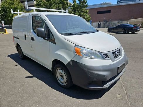 Used 2017 Nissan NV200 S FWD image 3